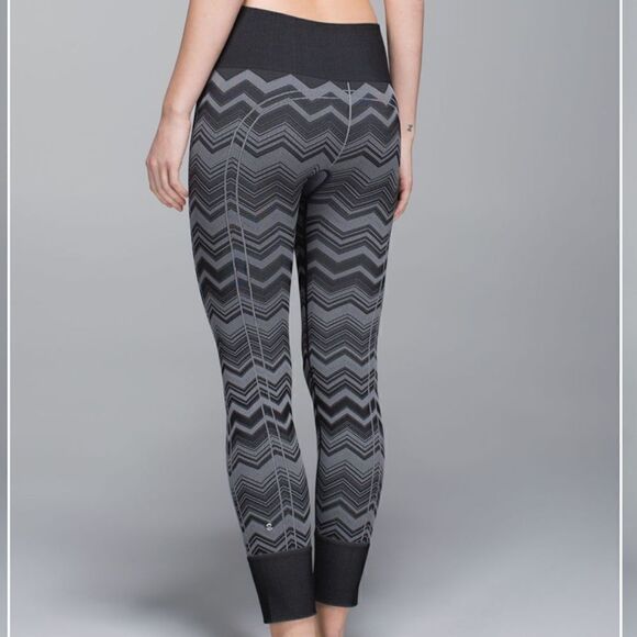Lululemon Ebb to Street Pant - Picture 9 of 12
